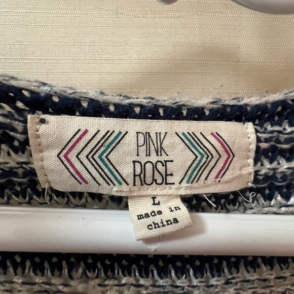 ⚫️ BOGO Pink Rose fringed vest women’s size large - Picture 4 of 6